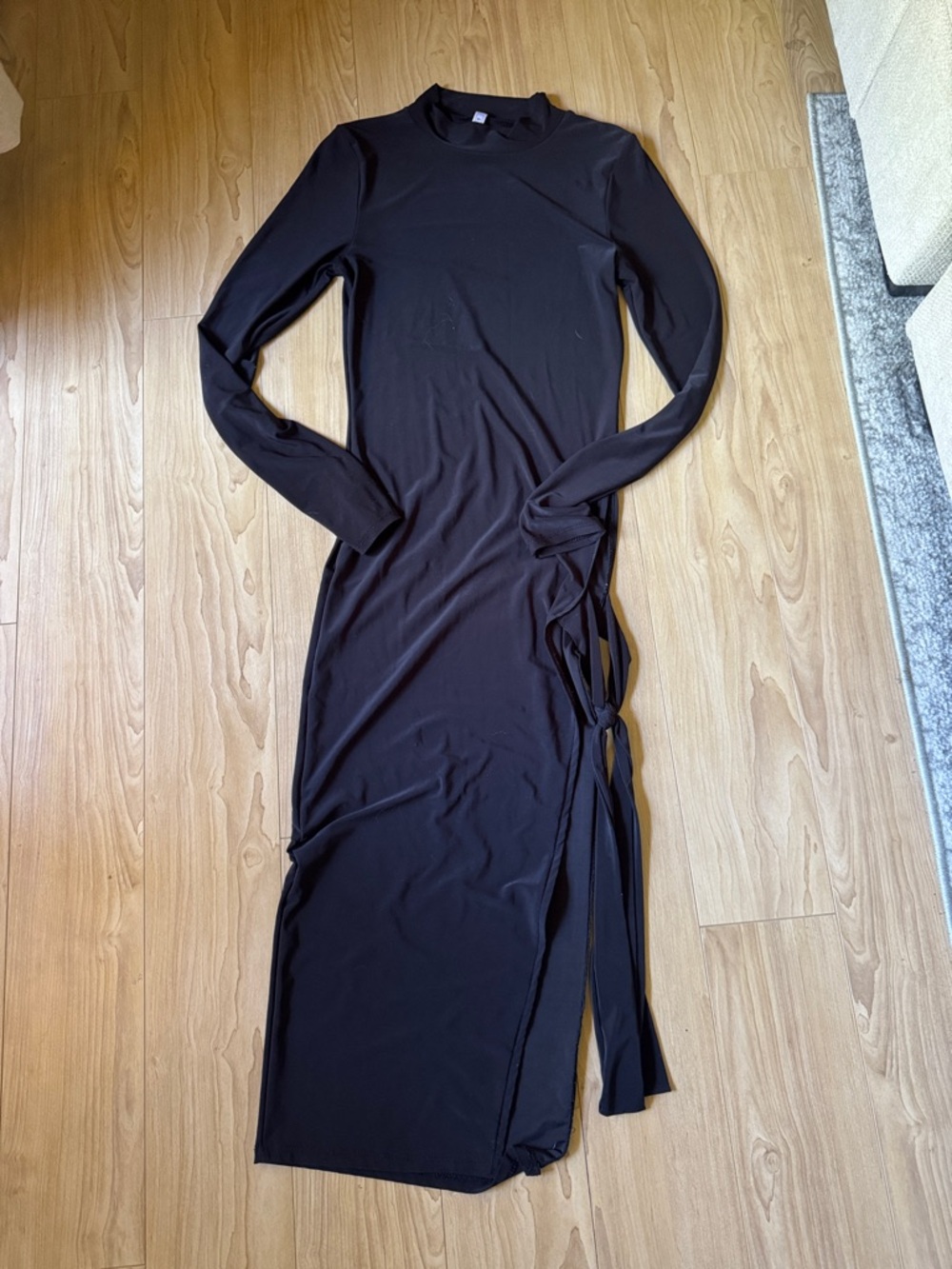 Black Long-Sleeve Side-Tie Maxi Dress